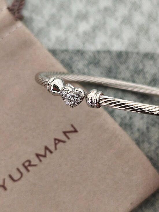 David Yurman Jewelry - David Yurman Sterling Silver Heart-Shaped Clasp Bracelet With Diamond Accents.